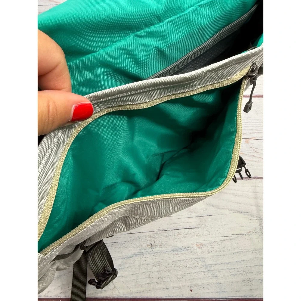 Patagonia Critical Mass Messenger Bag Light Gray Teal Interior Laptop Commuter